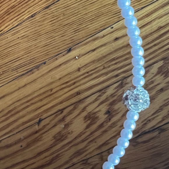 NWT. New York and company choker, necklace, pearl beaded - Picture 5 of 5